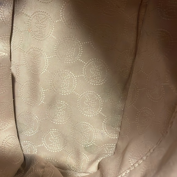 Michael Kors Jet Set Travel Tote, GUC - Picture 10 of 14